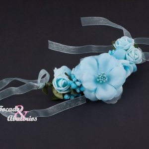 Tiara con cinta
