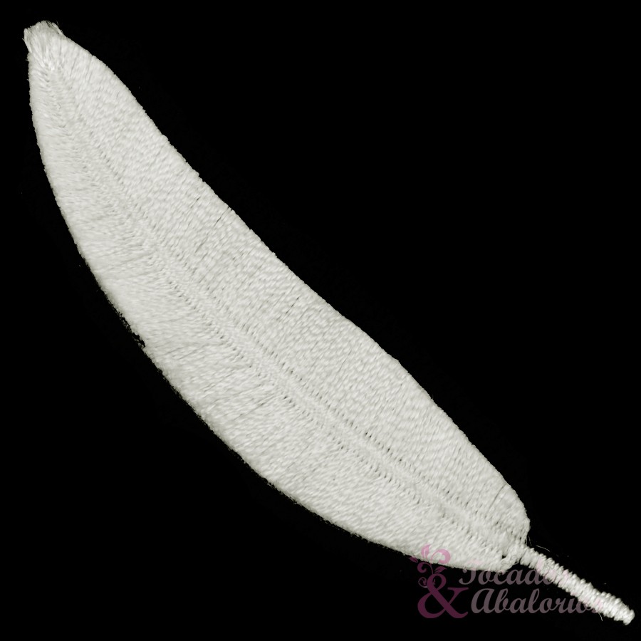Pluma bordada termoadhesiva 7cm. Pluma bordada termoadhesiva 7cm.