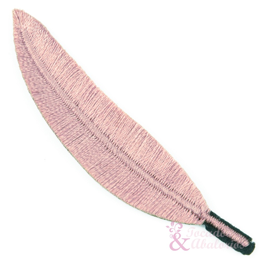 Pluma bordada termoadhesiva 7cm. Pluma bordada termoadhesiva 7cm.