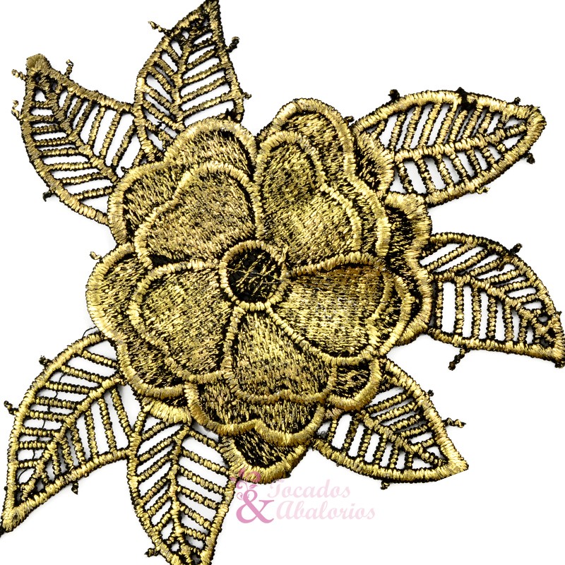 FLOR BORDADA DE 16 X 14 CM. FLOR BORDADA DE 16 X 14 CM.