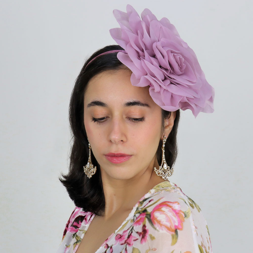 tocado-nicoll-model